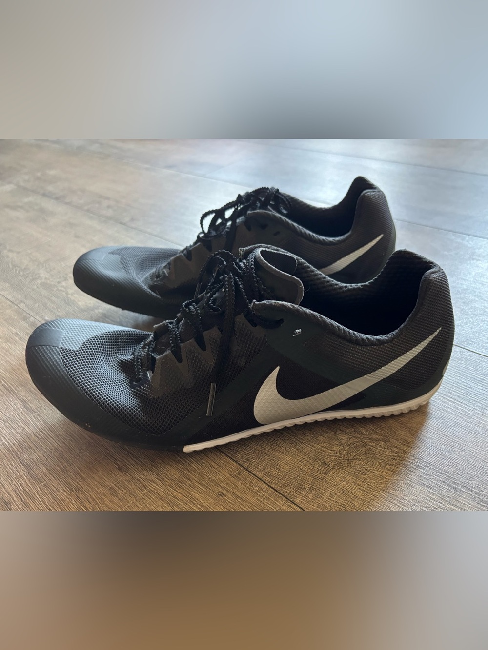 Nike rival multi track and field men’s size 12 black and white cleats shoes